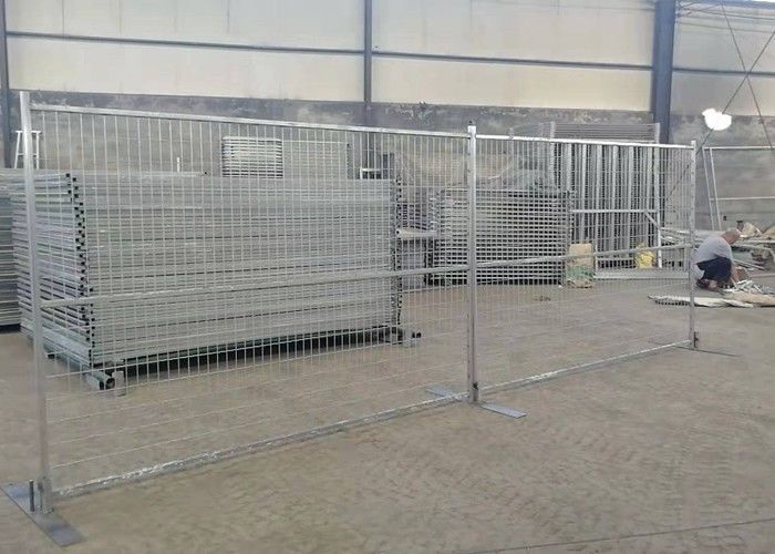 臨時護欄的場景